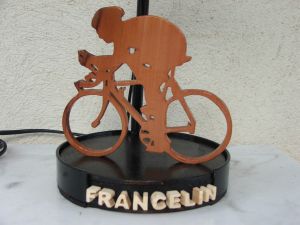 Lampe de bureau coureur cycliste